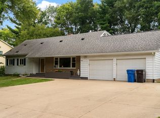 4611 Dennis Dr, Madison, WI 53704