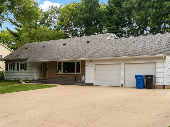 4611 Dennis Dr, Madison, WI 53704