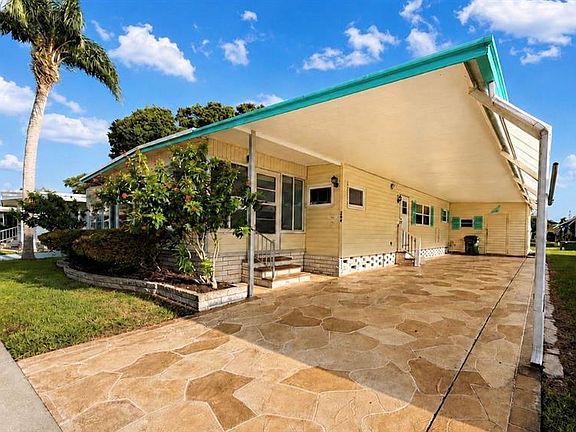 5th image of 1100 BELCHER ROAD S #304