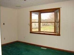 108 Burkholder Ave, Oak Hill, WV 25901