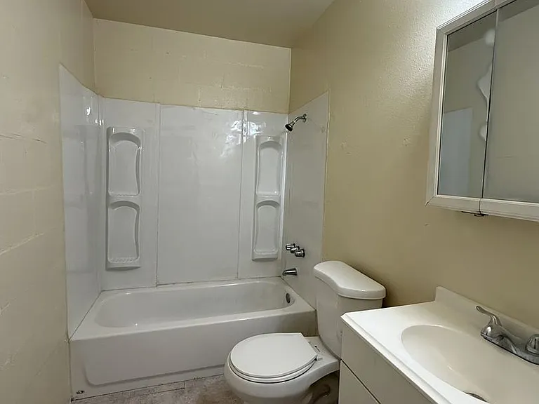 1695 Villa Ave. — Photo 3