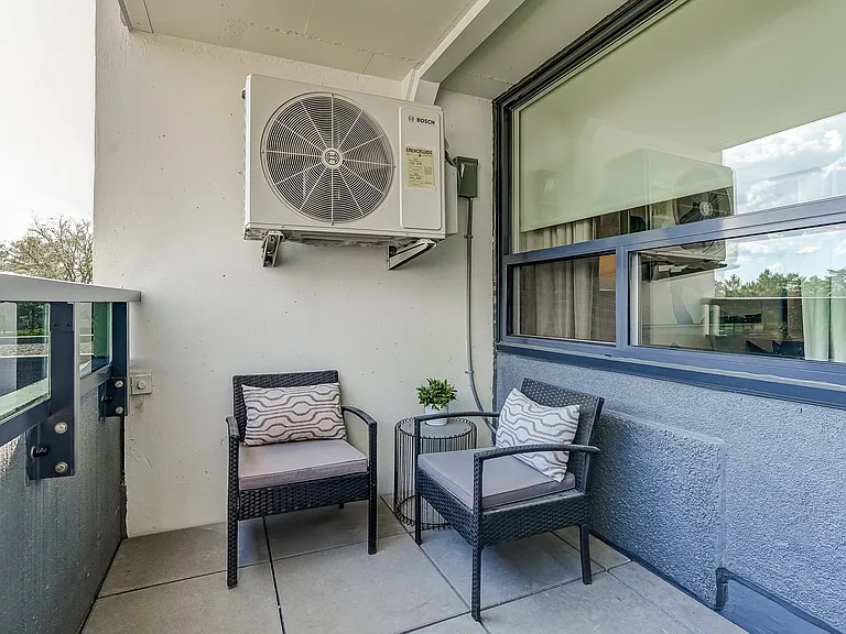 6515 Glen Erin Dr — Photo 40