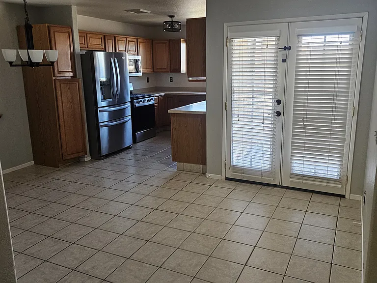 1232 S Yorktown St — Photo 14
