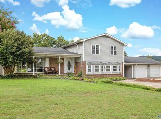128 Terry Ln, Trinity, AL 35673