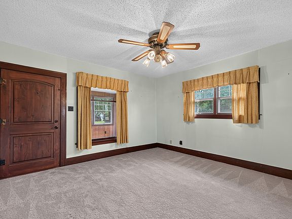 5th image of 803 N 9th St