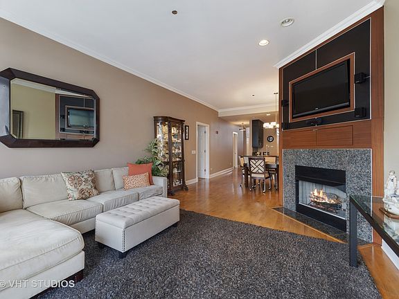 4th image of 333 N Canal St APT 2102