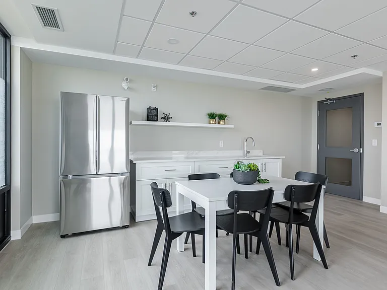15 Refinery Way — Photo 27