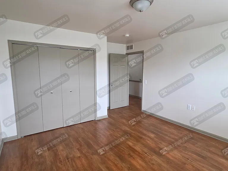 15887 Muirland St — Photo 15