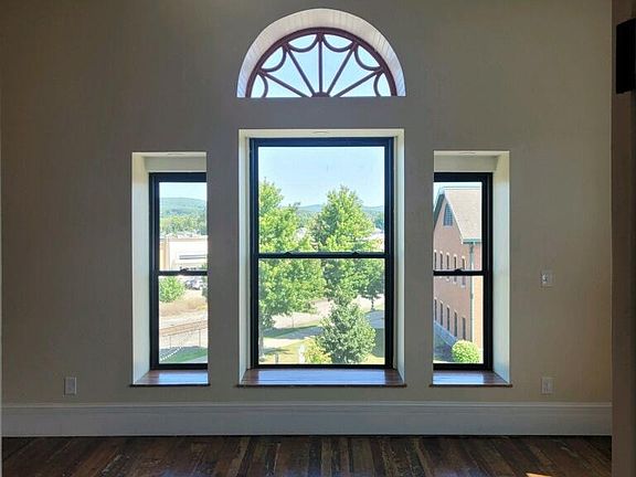 4th image of 319 N Union St APT 1