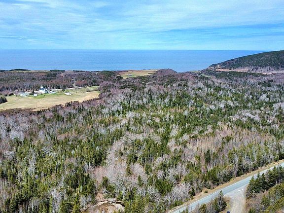 3rd image of 258 Broad Cove Marsh Rd