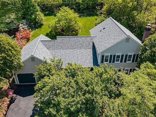 2701 Reign St, Herndon, VA 20171