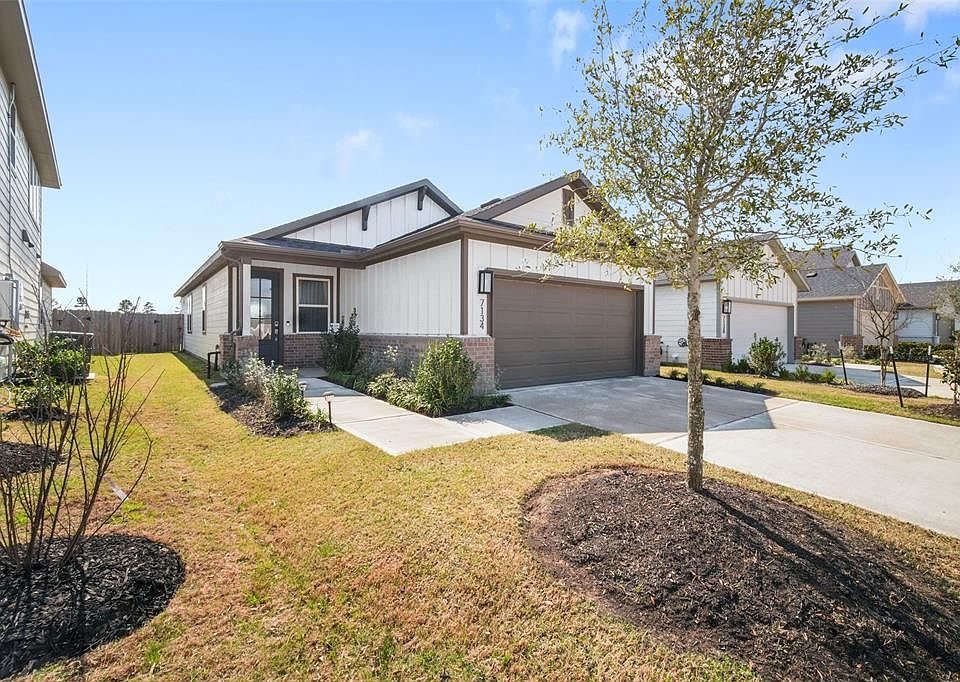 1st image of 7134 Clearwater Cove Dr