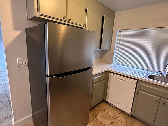 2nd image of 627 Acacia Way #7