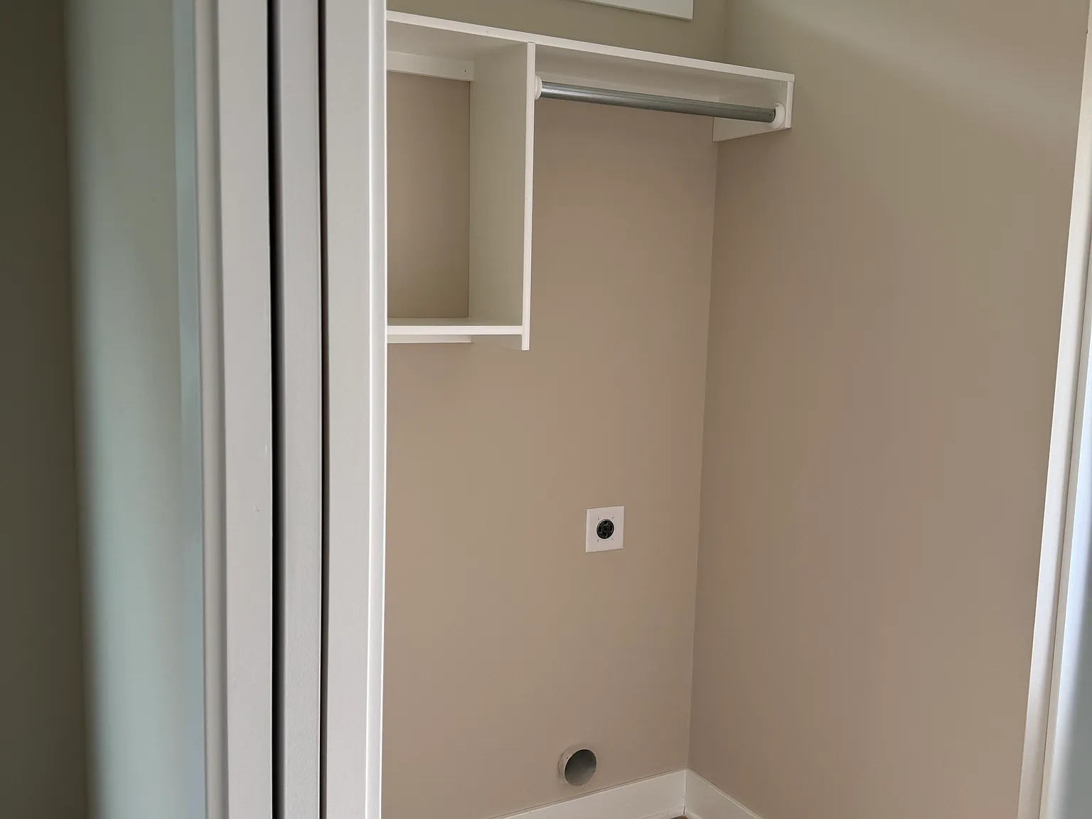 2 bed, 1124 sqft, $1,450 — Photo 2