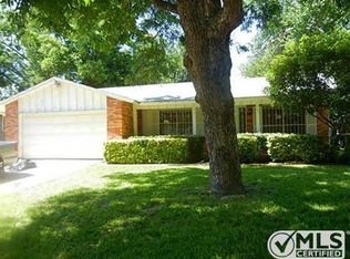 4529 Lynnacre Cir, Dallas, TX 75211