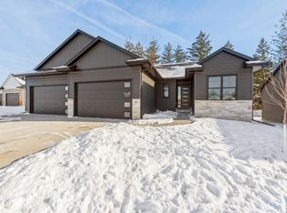 4057 Tall Pines Ct, Marion, IA 52302