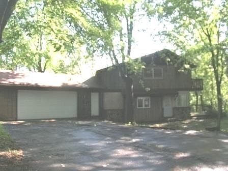 1st image of 3120 Edina Blvd
