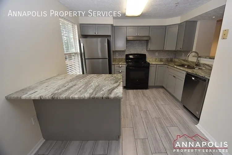1534 Falstone Ln — Photo 4