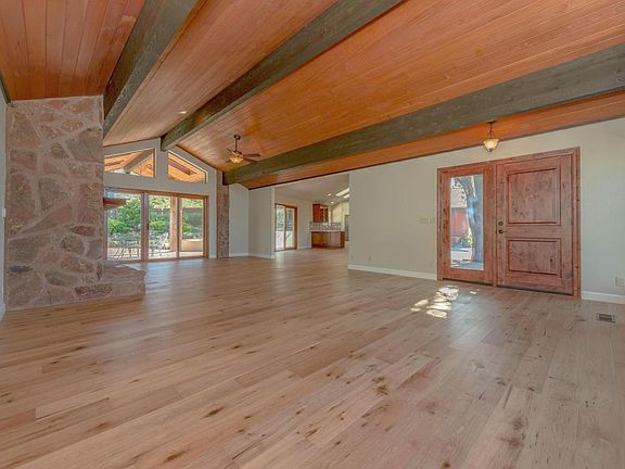 5th image of 3131 E Swanlake Cir