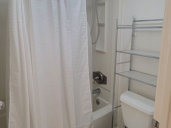 3rd image of 100 Fairway Park Blvd Unit 401
