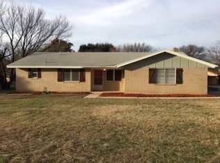 705 N Stewart St, Azle, TX 76020