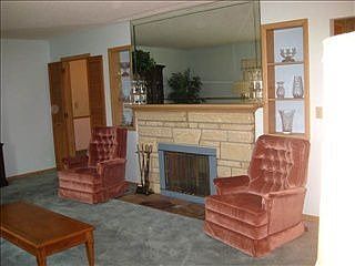 5th image of 3032 S 105th Ave