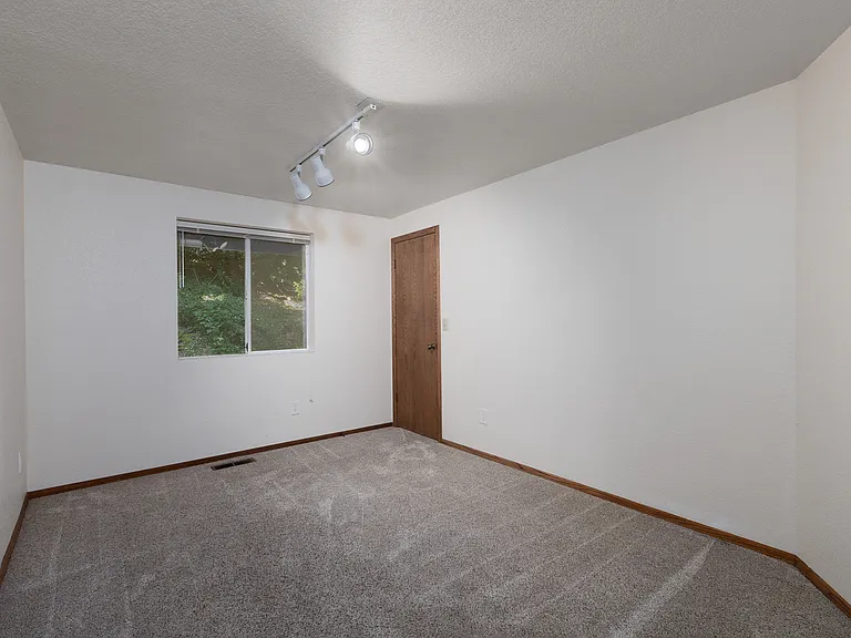 12525 Nyanza Rd SW — Photo 19