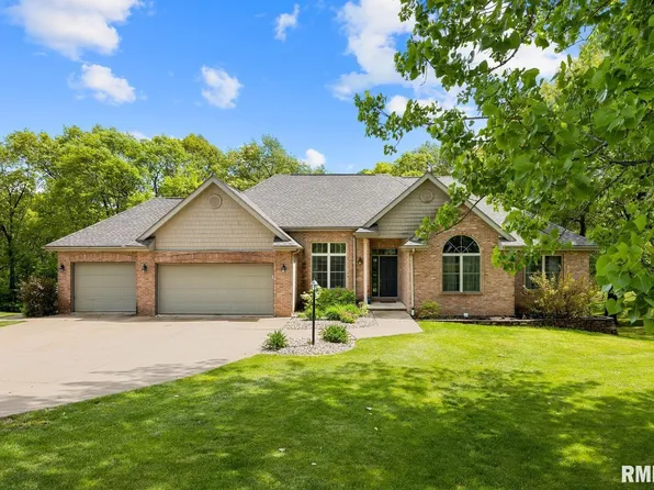 4206 E Deer Hart Dr, Chillicothe, IL 61523