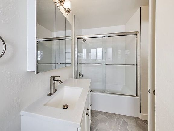 5th image of 271-281 Curtner Ave #277