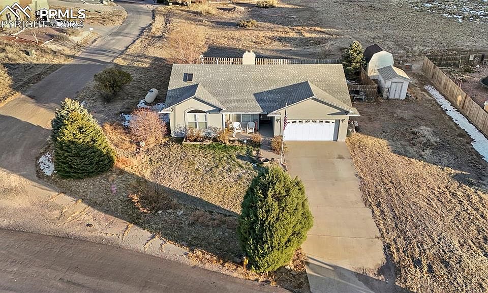 1st image of 830 S Palomar Dr