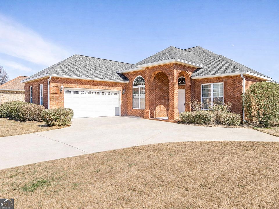 1st image of 119 Bromley Way