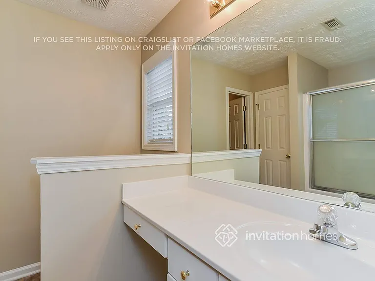 170 Kentshire Pl — Photo 9