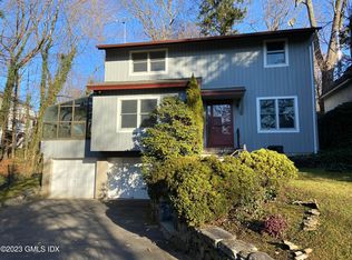 20 Valleywood Rd, Cos Cob, CT 06807