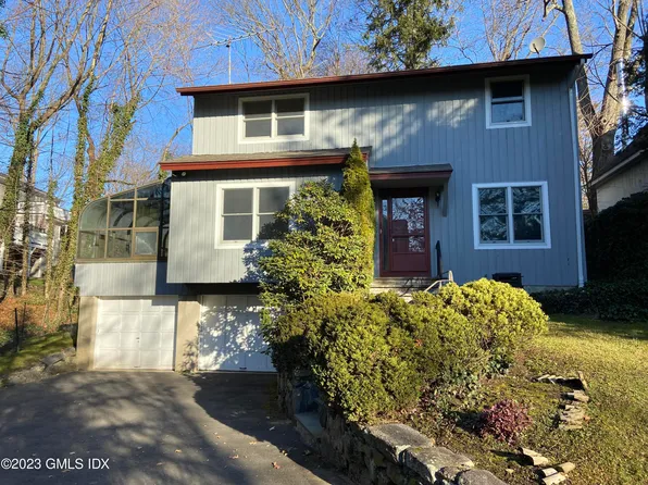 20 Valleywood Rd, Cos Cob, CT 06807