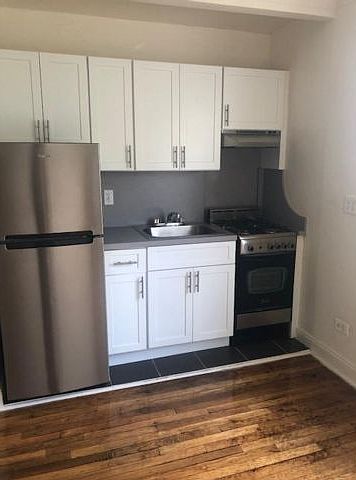2nd image of 2662 West St APT 2F