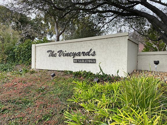 2nd image of 19315 Vineyard Ln