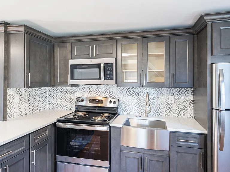 3738 Park Ave — Photo 8