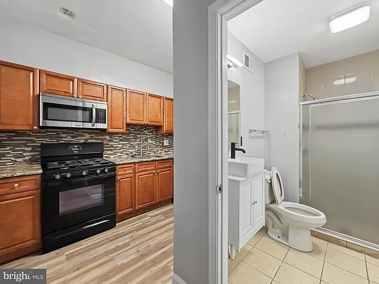 2023 N Gratz St — Photo 7