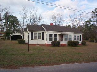 411 E 3rd St, Adel, GA 31620