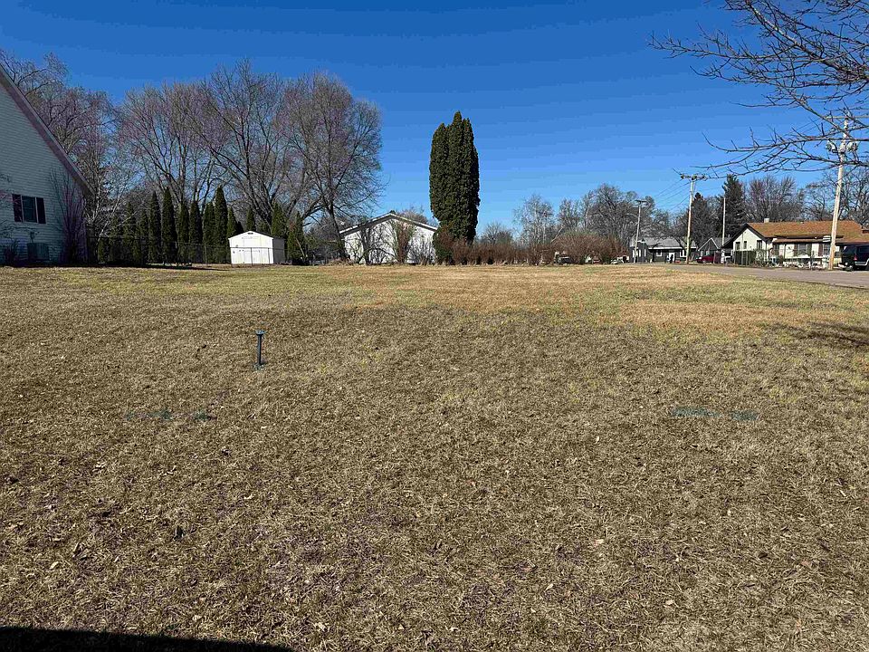 2nd image of 2101 Roosevelt Ave