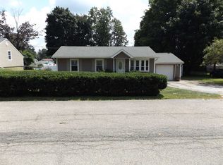 28 Hampshire Rd, Fishkill, NY 12524