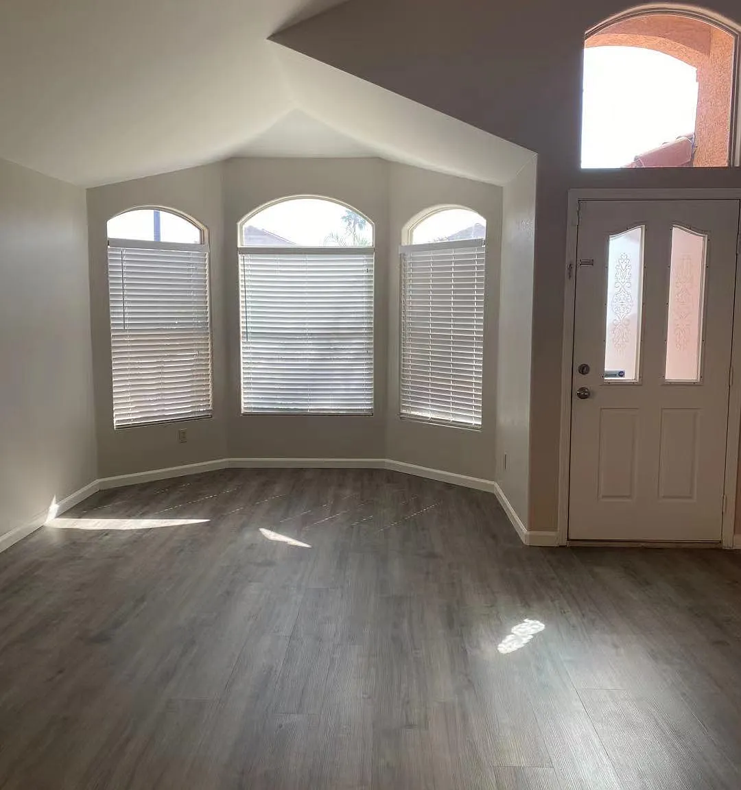 3 bed, 1670 sqft, $2,200 — Photo 3