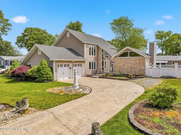 14 Scheiber Drive, Brick, NJ 08723