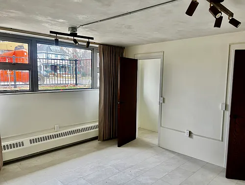 130 Linwood Ave Photo 1