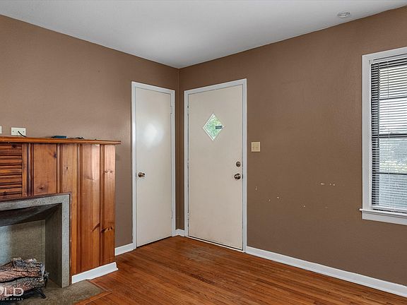5th image of 10912 Buncomb Rd