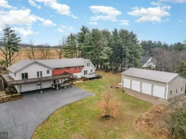 74 Creek Rd, Halifax, PA 17032