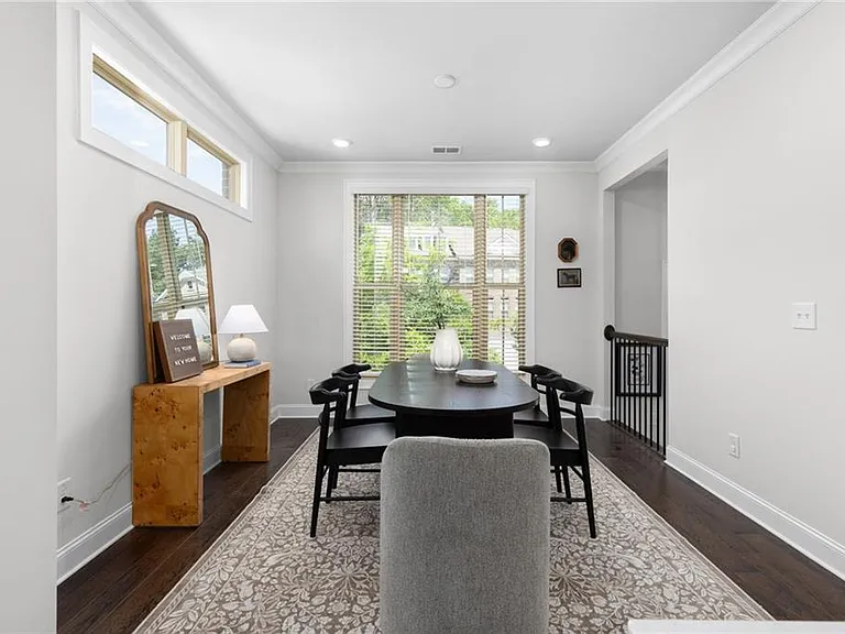 301 Marlowe Aly — Photo 6