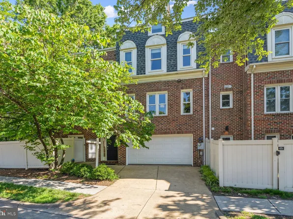 691 W Glebe Rd, Alexandria, VA 22305