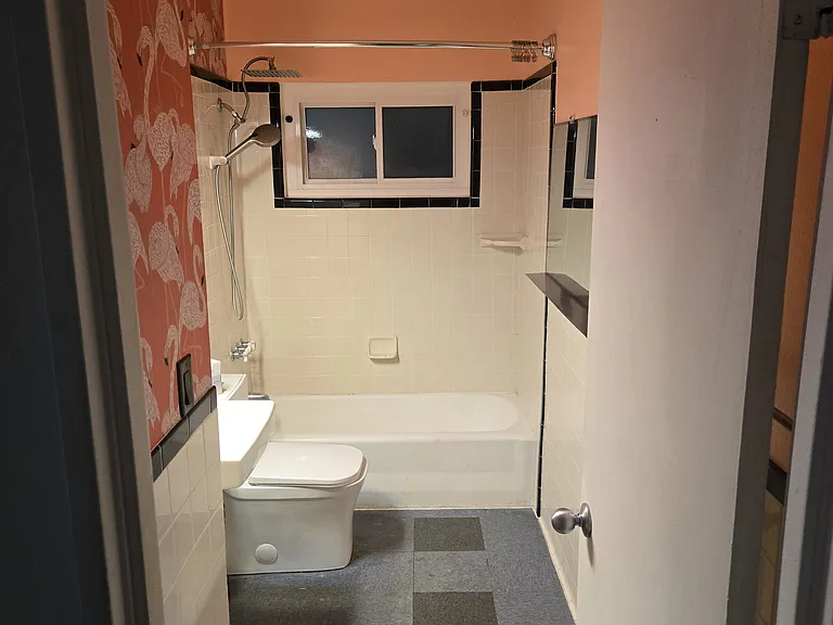 1305 E Phillips Ave #1307-1/2 — Photo 3
