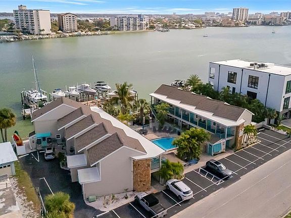 3rd image of 673 BAY ESPLANADE #204